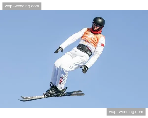 波兰跳台滑雪选手摘银 东欧国家雪上项目投入初见成效